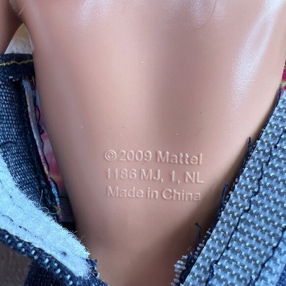 Barbie Sisters Go Fishing 2011 Stacie Outfit Pole Picnic Blanket Shoes Set - Picture 8 of 13